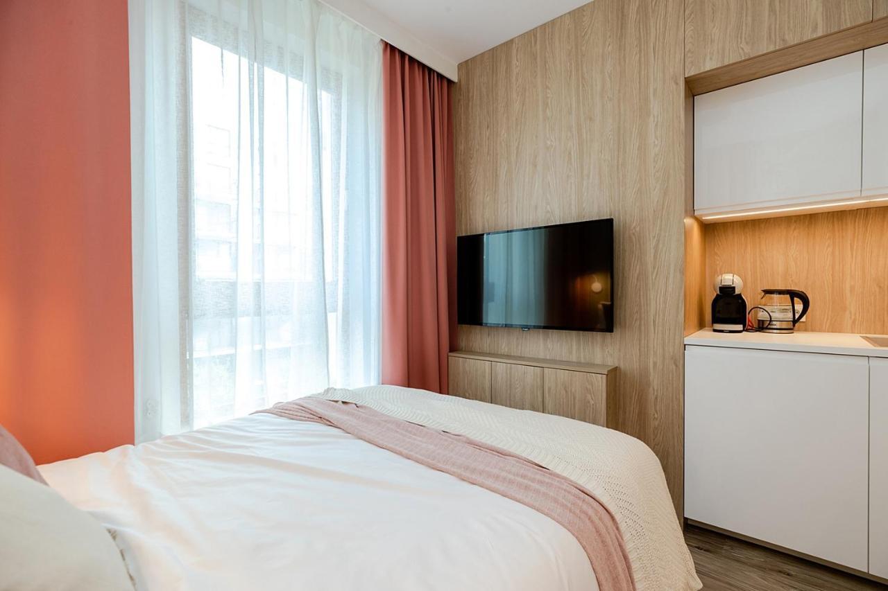Studio Wola Apartament Kasprzaka - Wifi + Smart Tv 华沙 外观 照片
