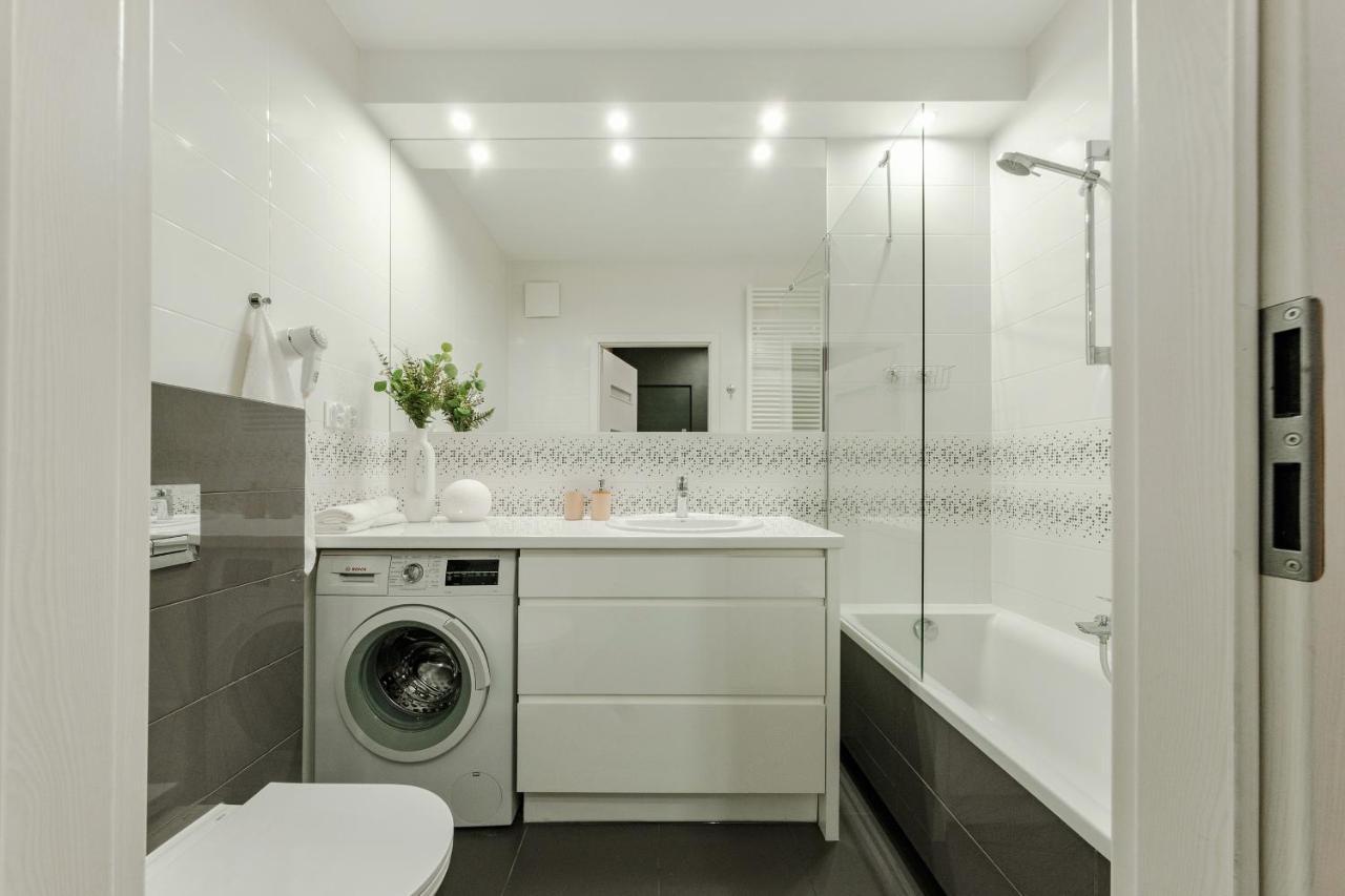 Studio Wola Apartament Kasprzaka - Wifi + Smart Tv 华沙 外观 照片